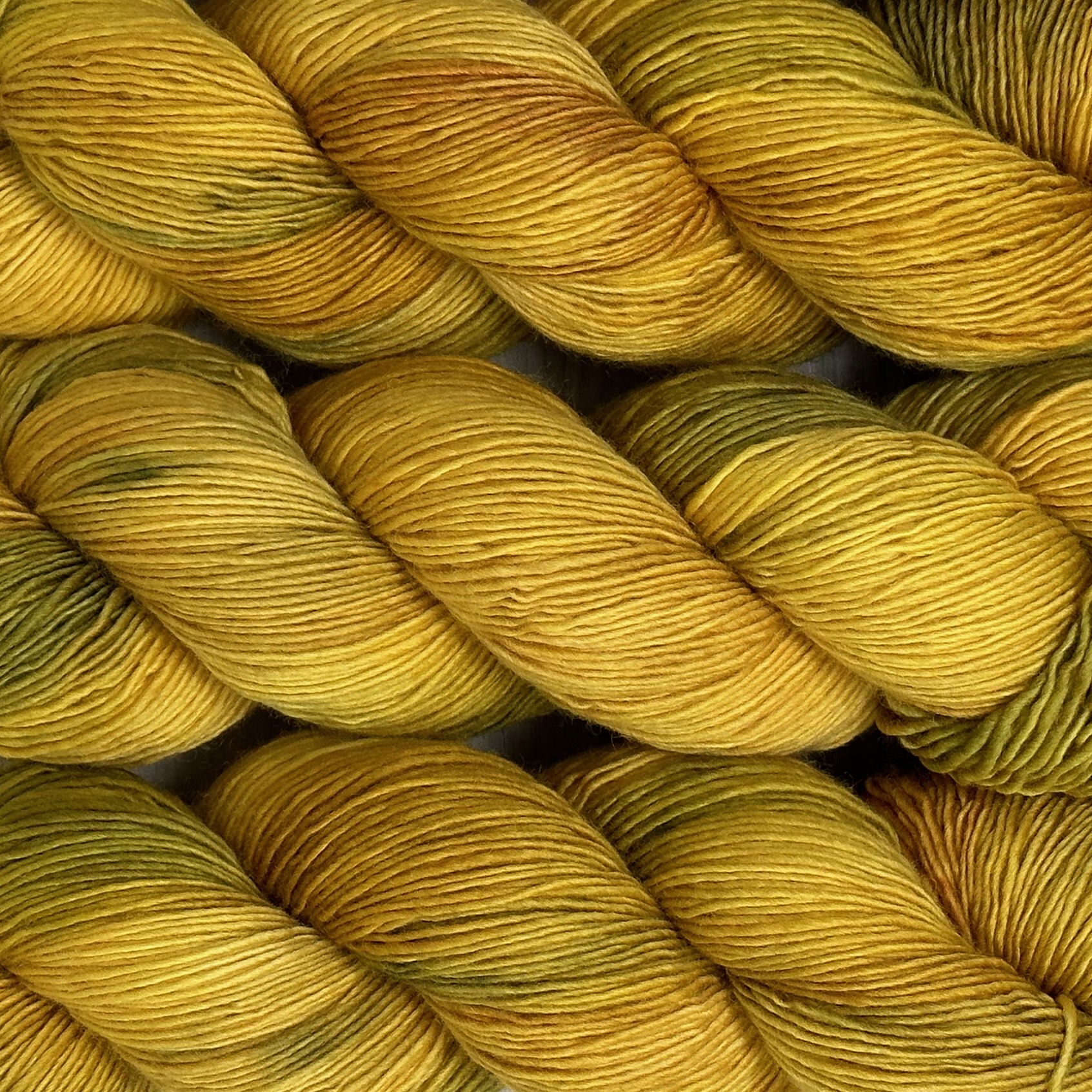 gold mustard